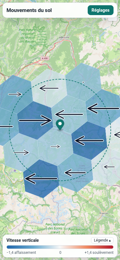 Écran de téléphone montrant la carte en plein écran, avec une barre « Mouvements du sol / Réglages » et une légende réduite.